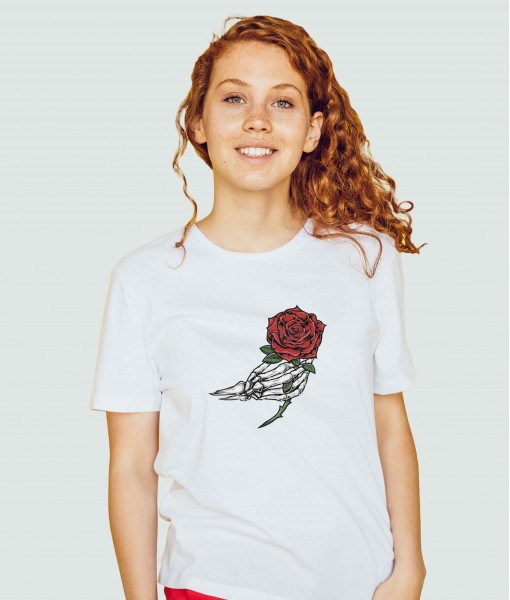 Дамска тениска с щампа Готика Ръка на скелет и роза - TShirtArtShop.com